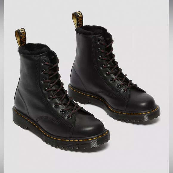 NEW Dr.Martens Shearling Lined Leather Ankle Boots Made in England NO BOX - Picture 2 of 15